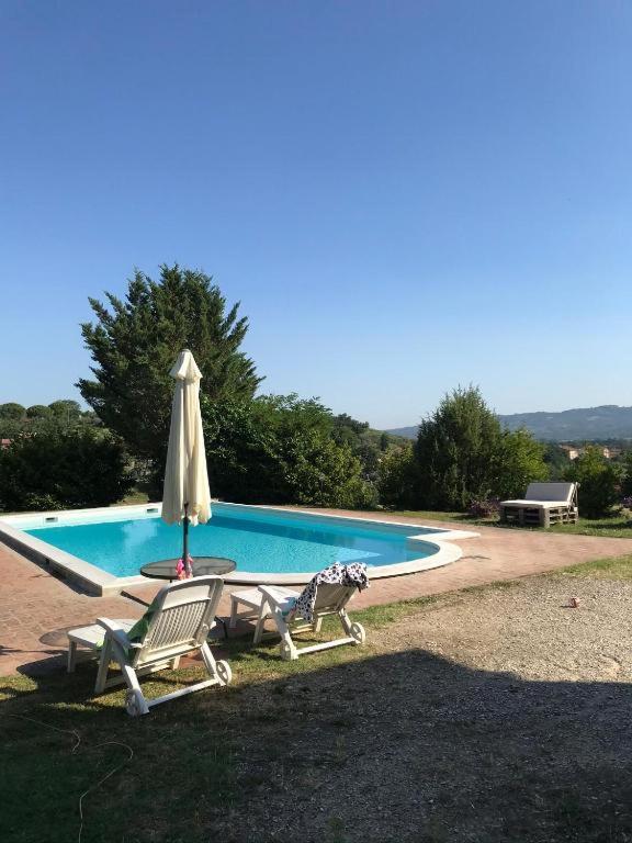 Il Casale Di Lavinia Bed and Breakfast Fabro Eksteriør billede
