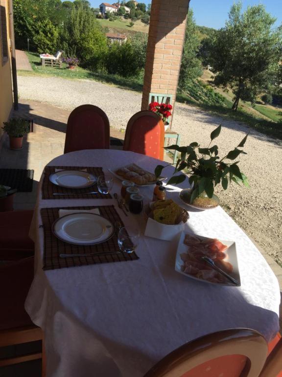Il Casale Di Lavinia Bed and Breakfast Fabro Eksteriør billede